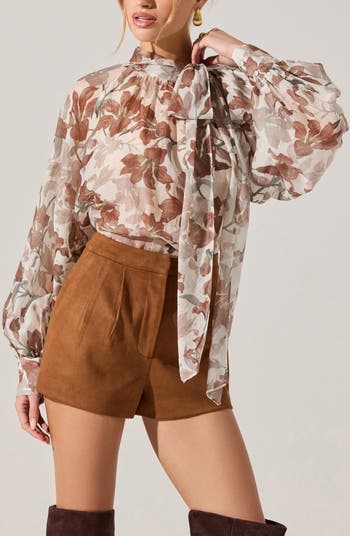 Cinthia Pussybow Balloon Sleeve Top
