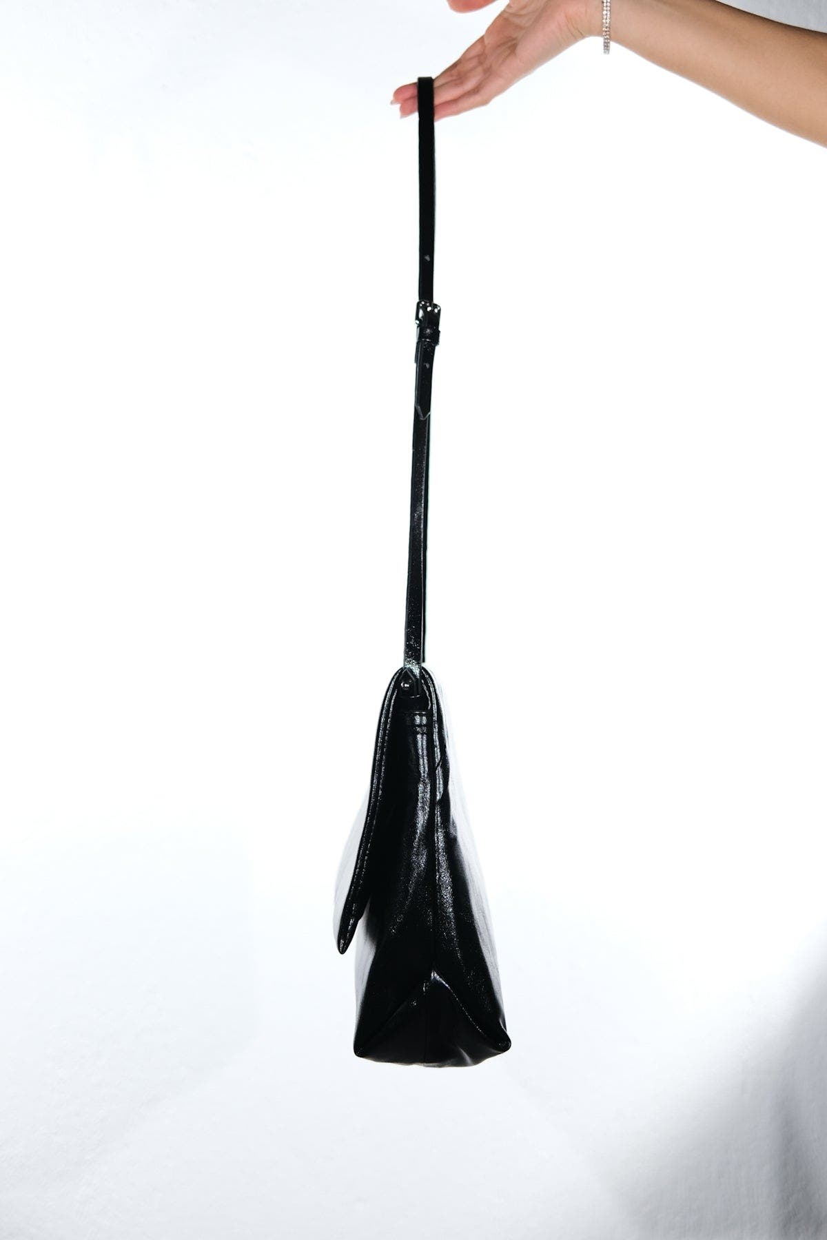 Prologue Shoes Chelsea Shoulder Bag, Alternate, color, Black