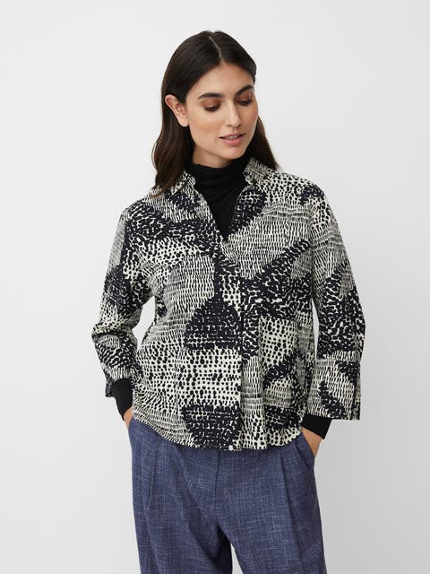 MaIduki 3/4 Sleeve V-Neck Shirt