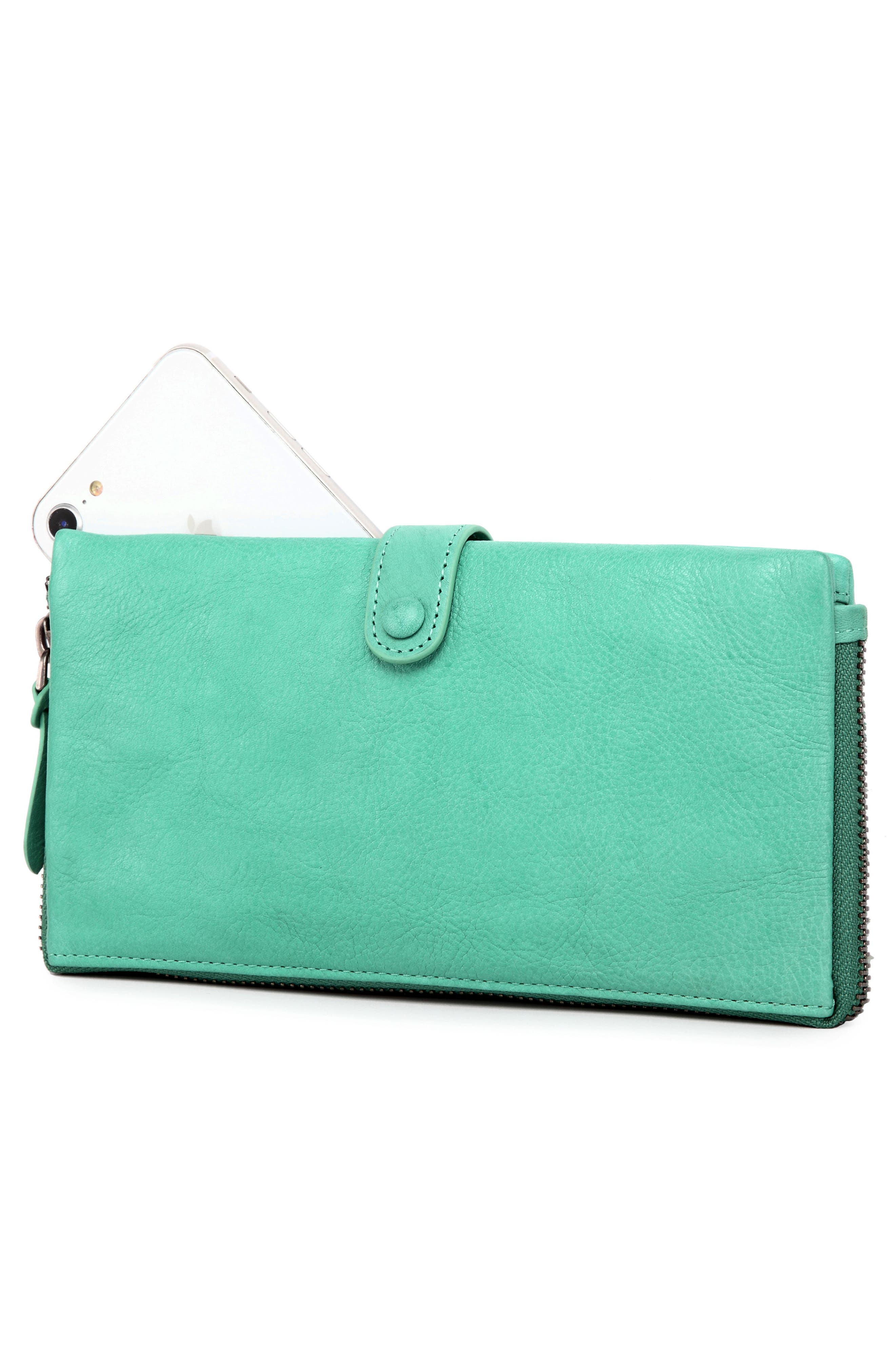 Snapper Clutch, Alternate, color, AQUA