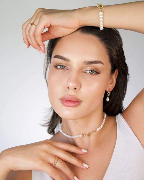 Hollywood Sensation Sophisticated Baroque Freshwater Pearl Bracelet In White
