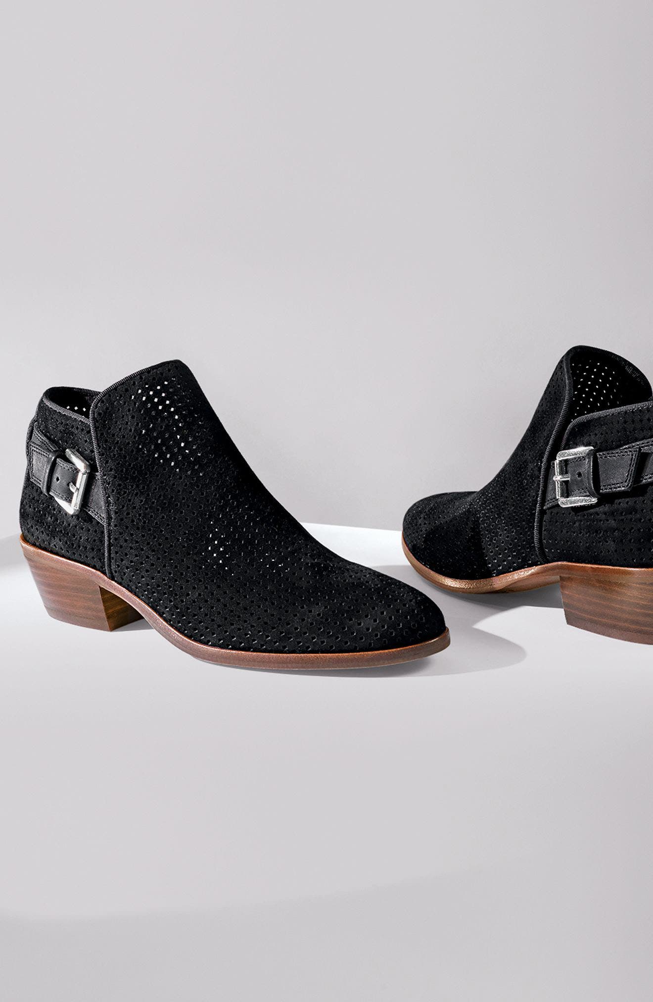 Paula Chelsea Boot, Alternate, color, PUTTY