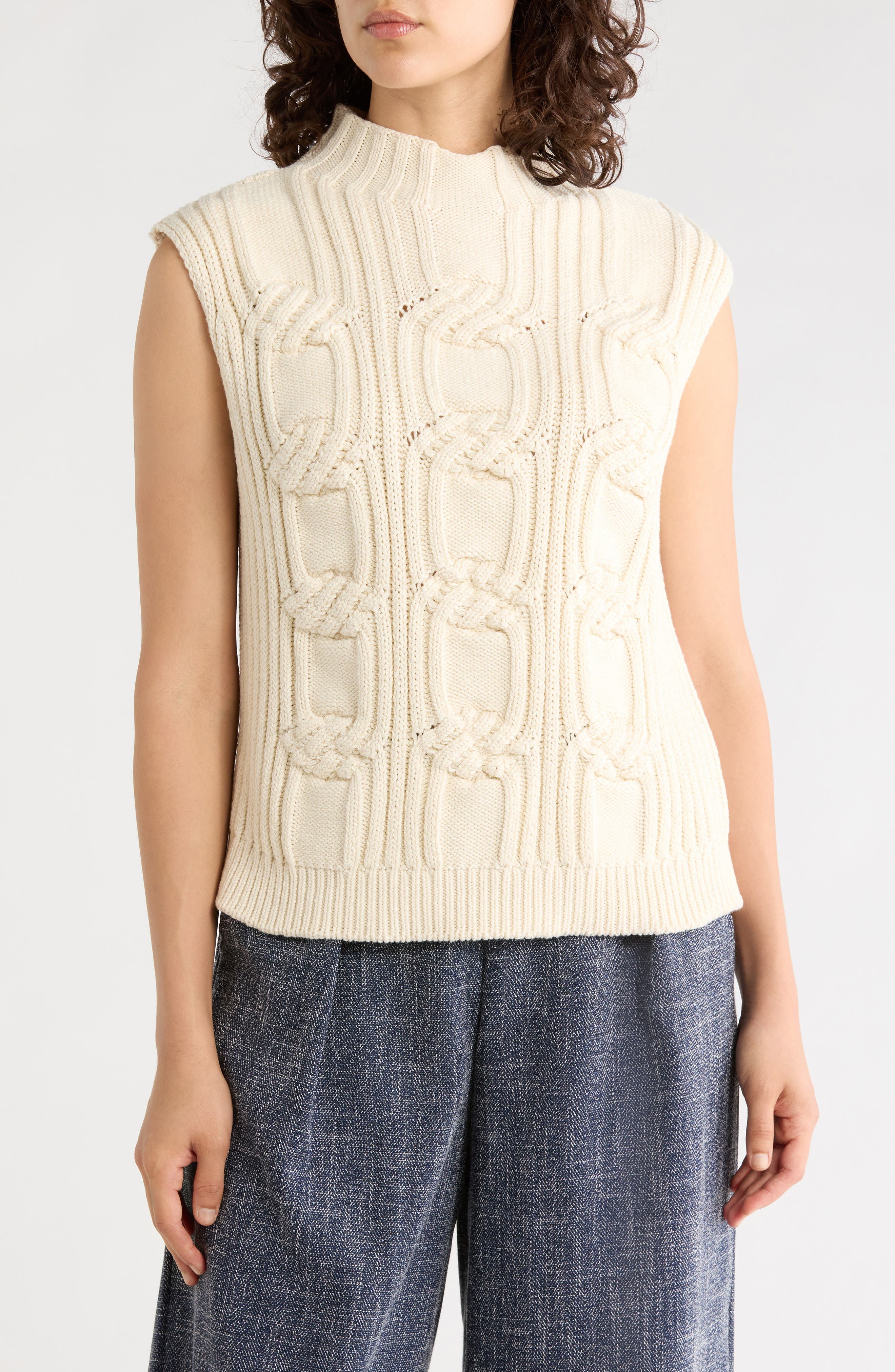 Cable Stitch Sleeveless Sweater
