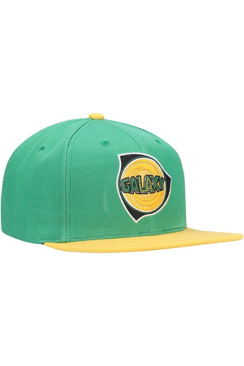 Men's Mitchell & Ness Green LA Galaxy Historic Logo Since '96 Two-Tone Snapback Hat, Alternate, color, Green