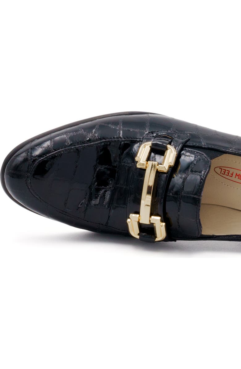 Amalfi by Rangoni Lanternal Croc Embossed Bit Pump, Alternate, color,