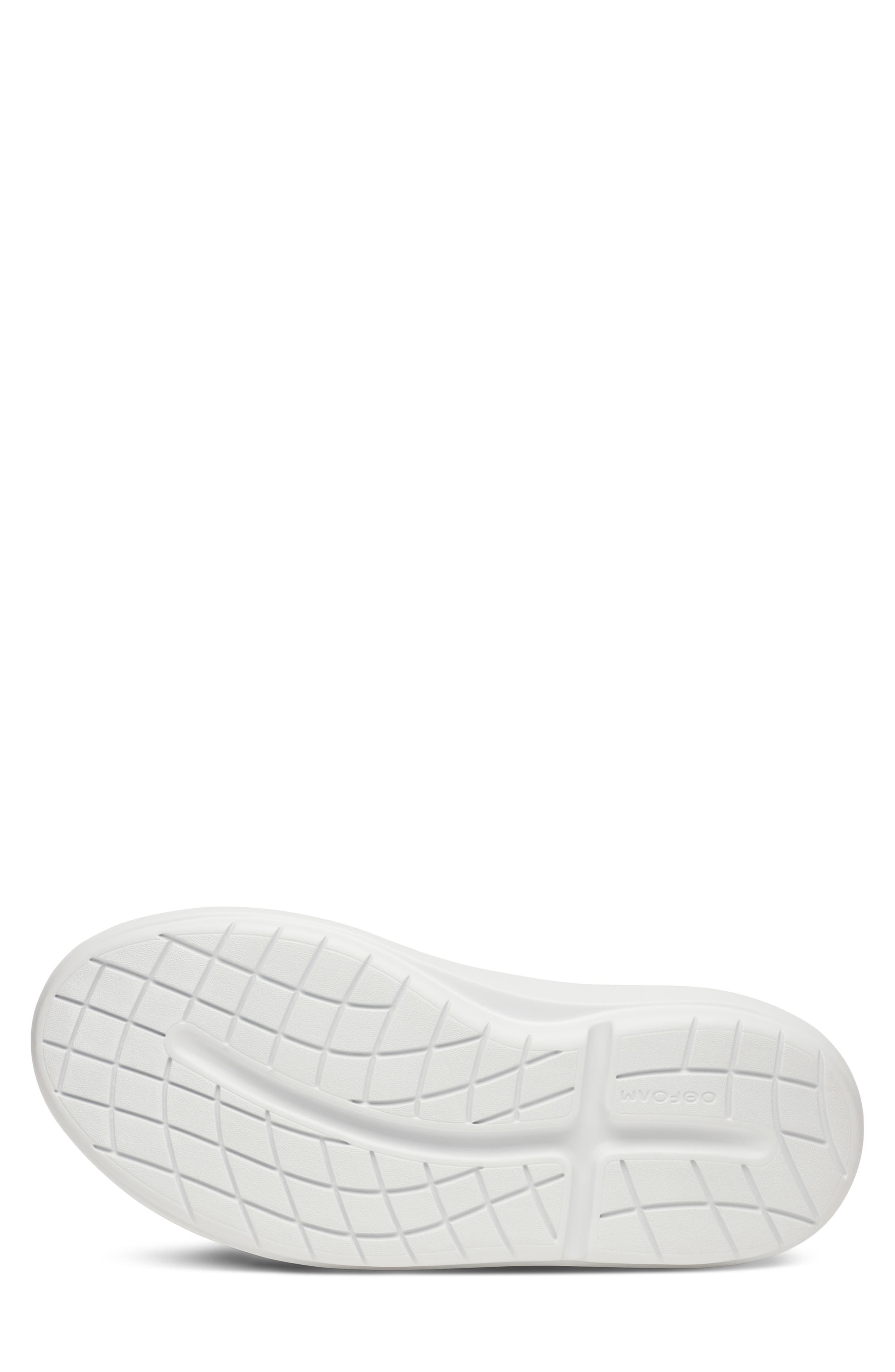 OOmg+ Club Walking Shoe, Alternate, color, WHITE