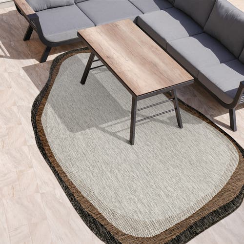 Jonathan Y Wyatt Modern Rustic Abstract Indoor/outdoor Shaped Area Rug In Gray/black