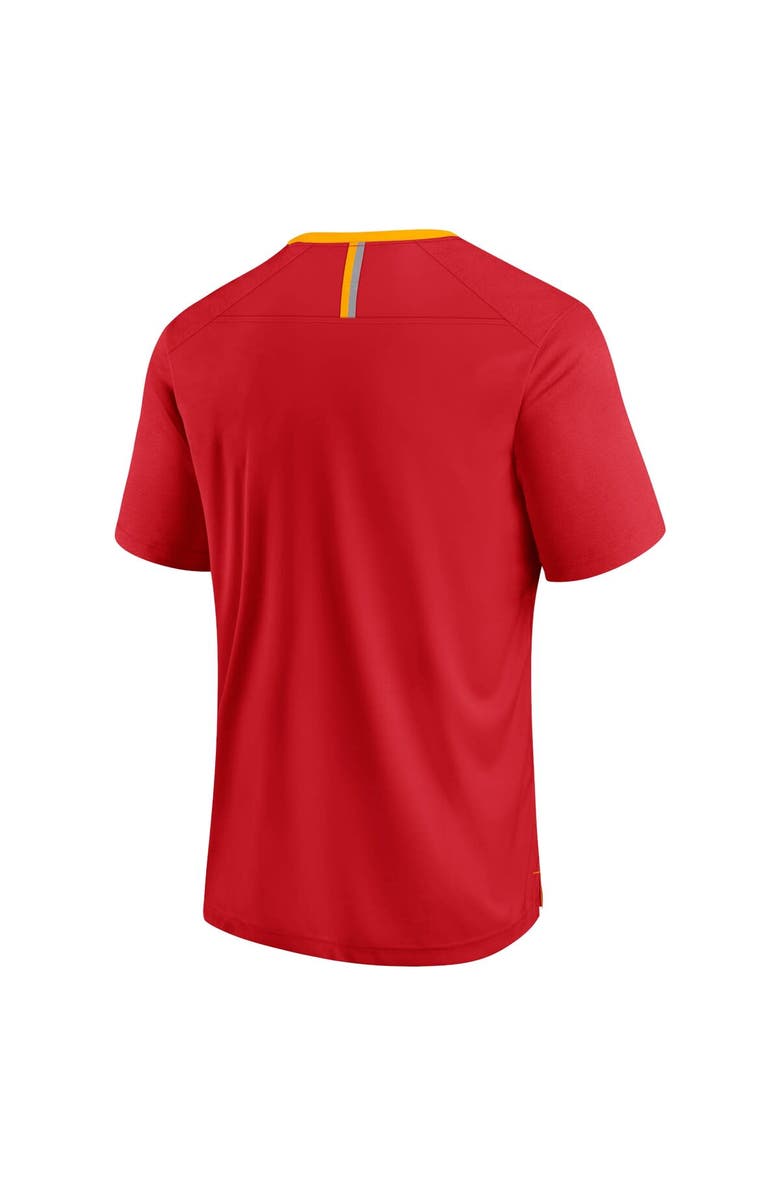FANATICS Men's Fanatics Red Kansas City Chiefs Defender Fade Slant T-Shirt, Alternate, color, Red