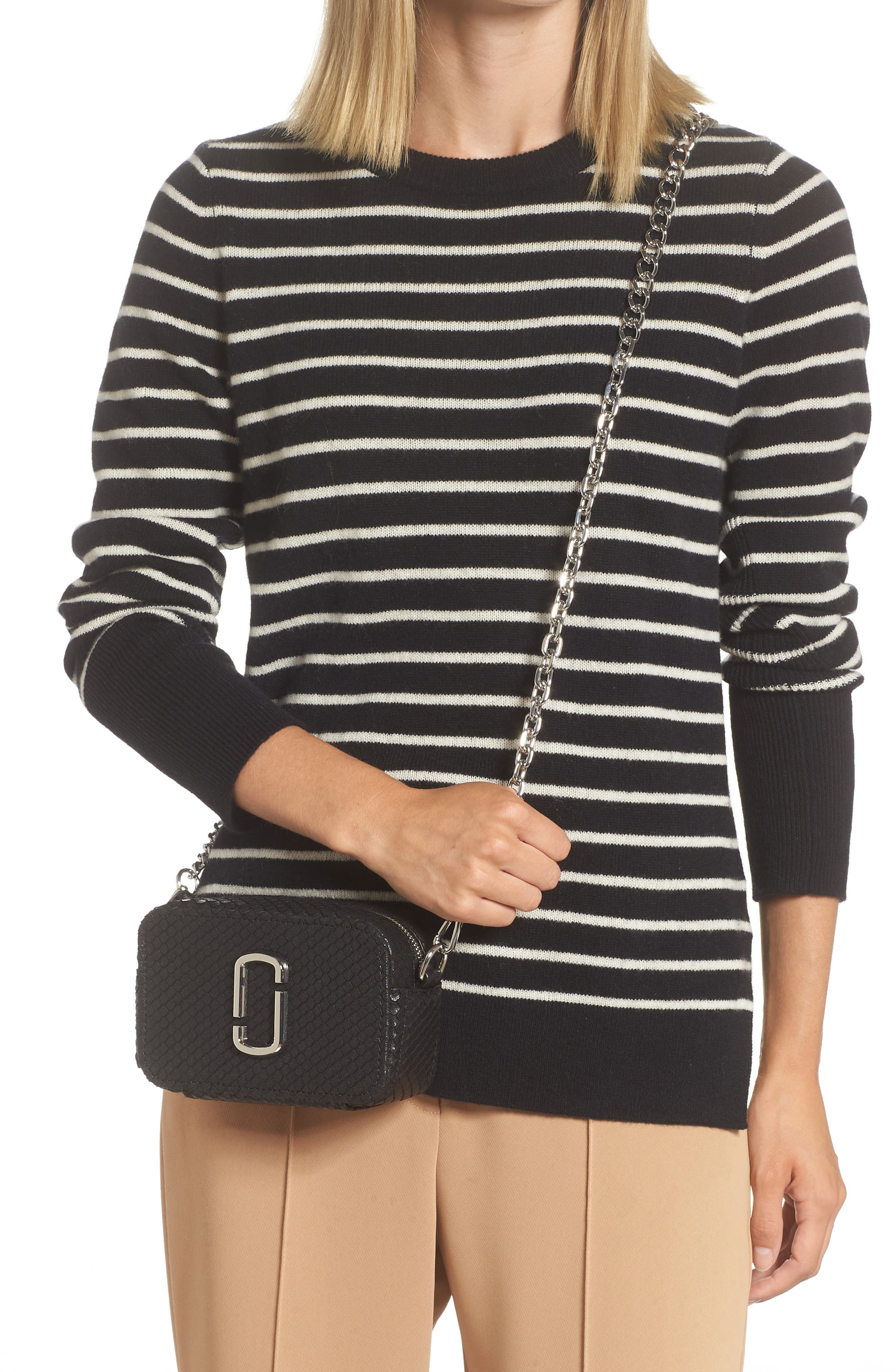 Marc Jacobs The Softshot 17 Leather Crossbody Bag, Alternate, color, 