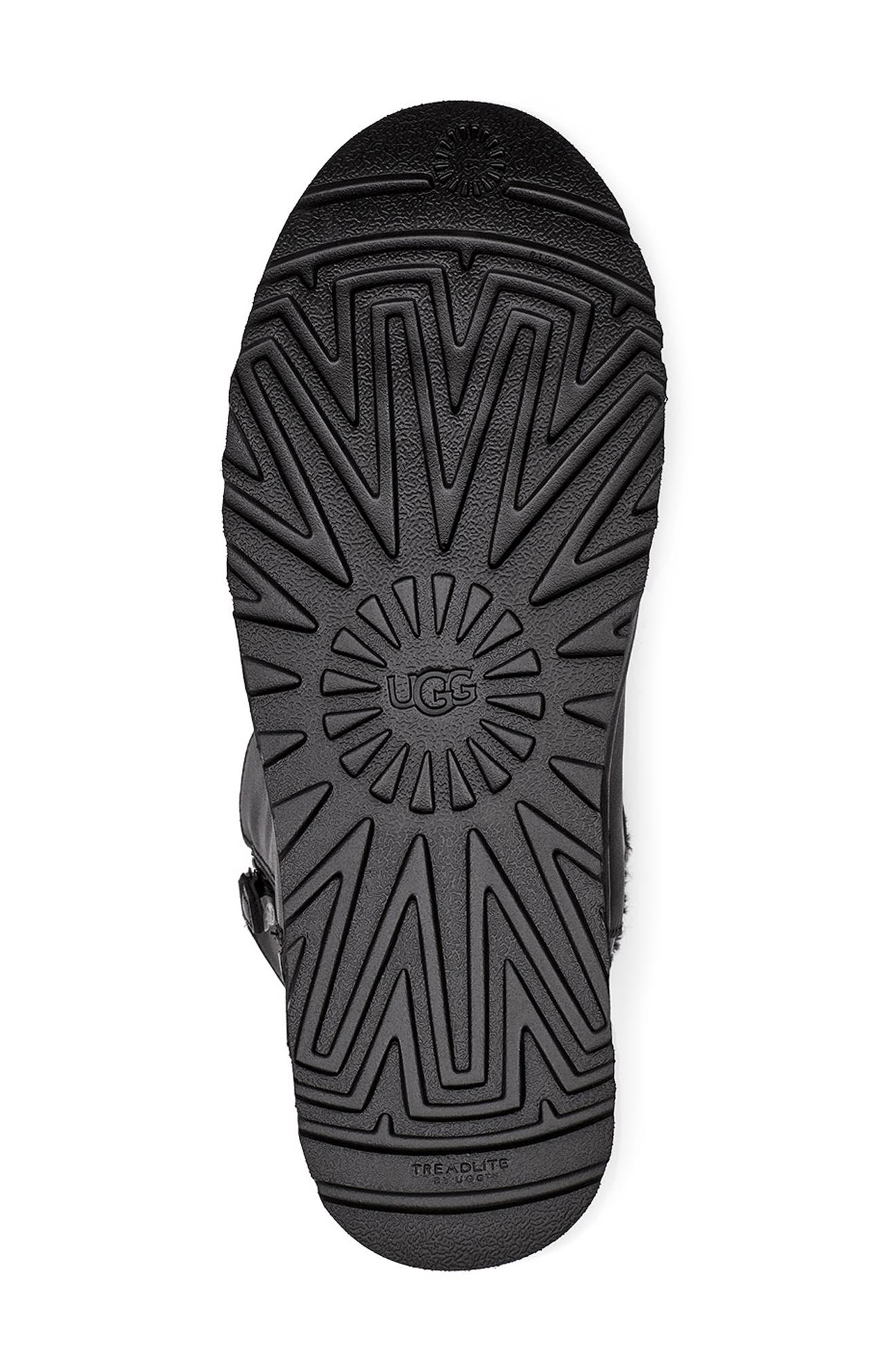 UGG<sup>®</sup> UGG Classic Zip Genuine Shearling Bootie, Alternate, color, 