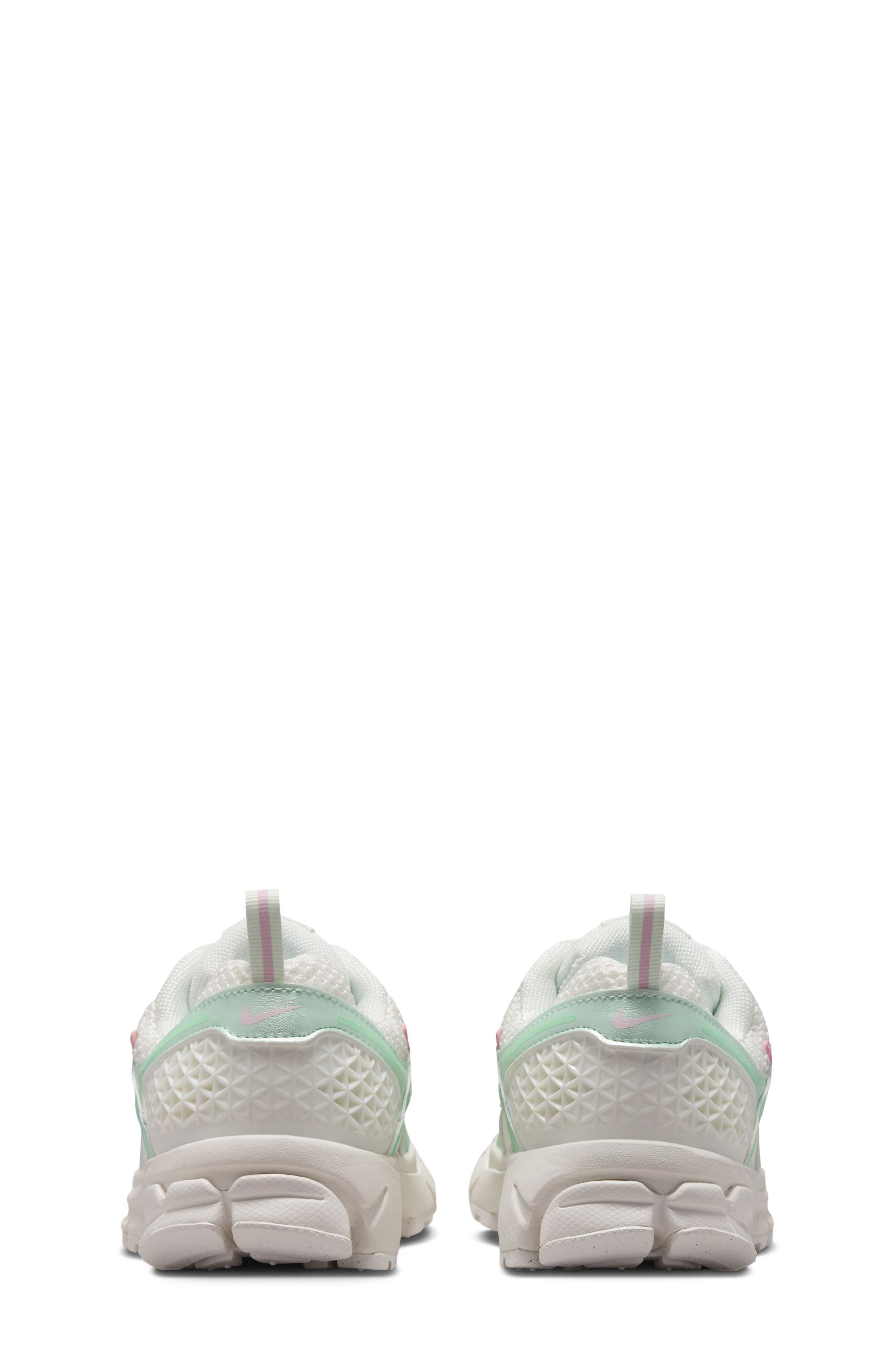 Kids' Vomero 5 Sneaker, Alternate, color, 111 SAIL/SAIL
