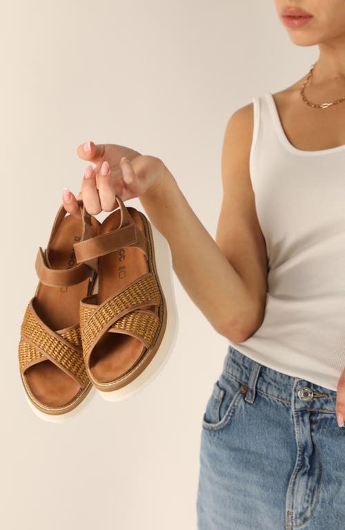 Naot Pavlova Platform Sandal In Latte Brown Leather/gldn Brwn