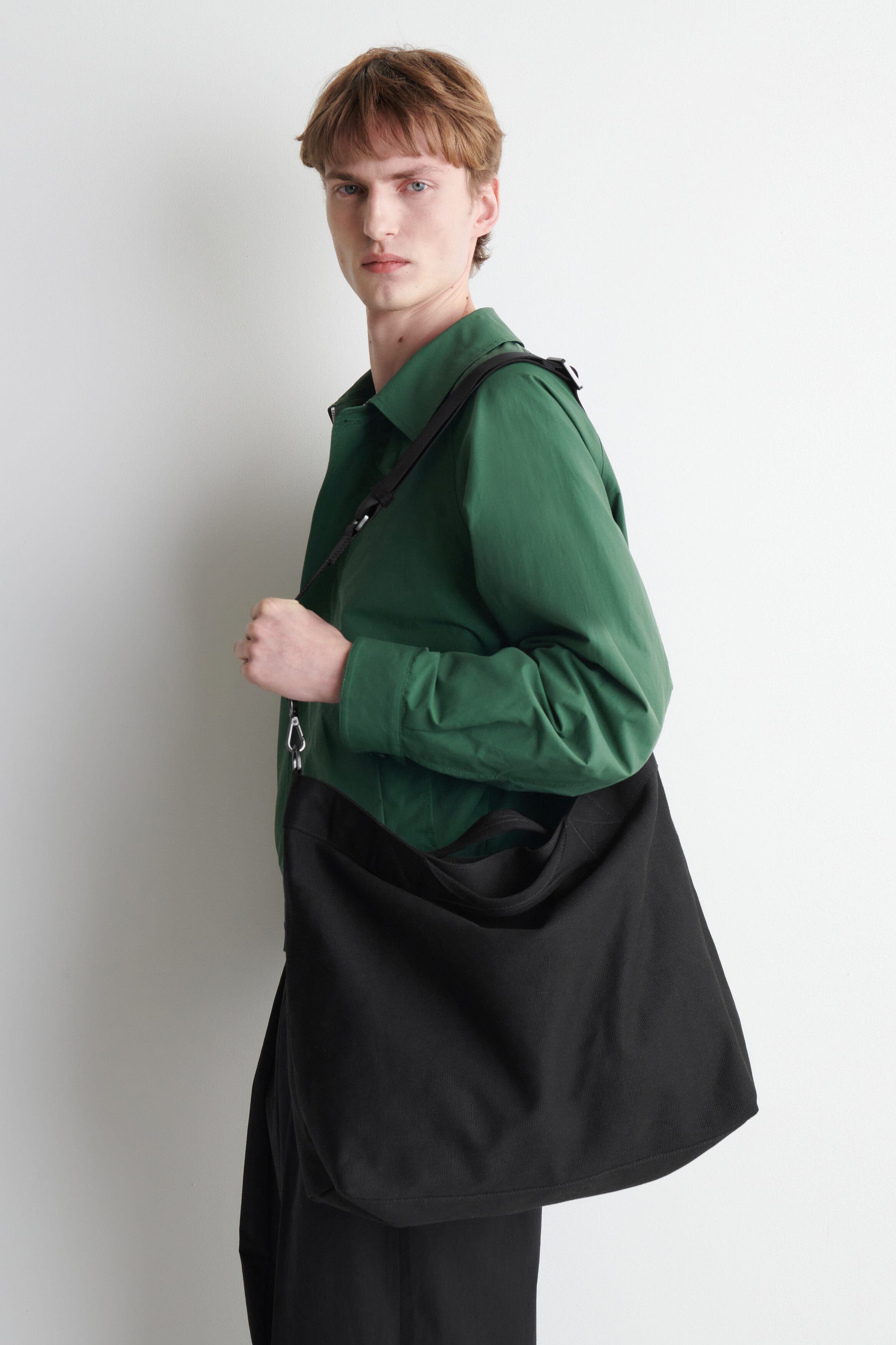 Pursuit Messenger Bag - Canvas, Alternate, color, BLACK