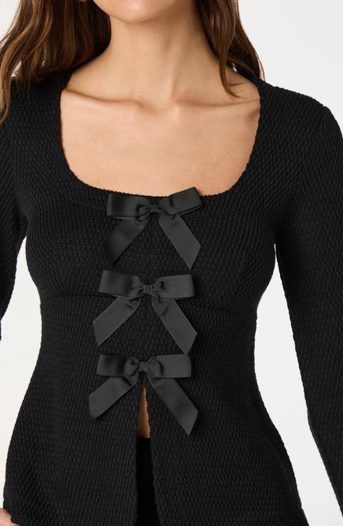 Astr The Label Split Front Bow Top In Black