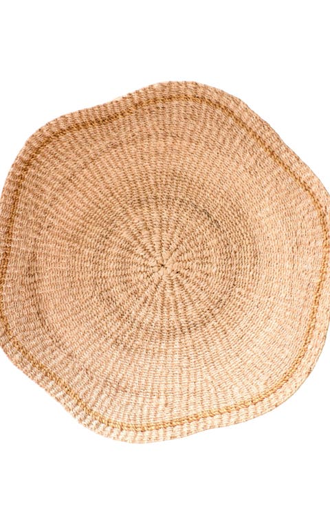 Scallop Edge Wall Basket