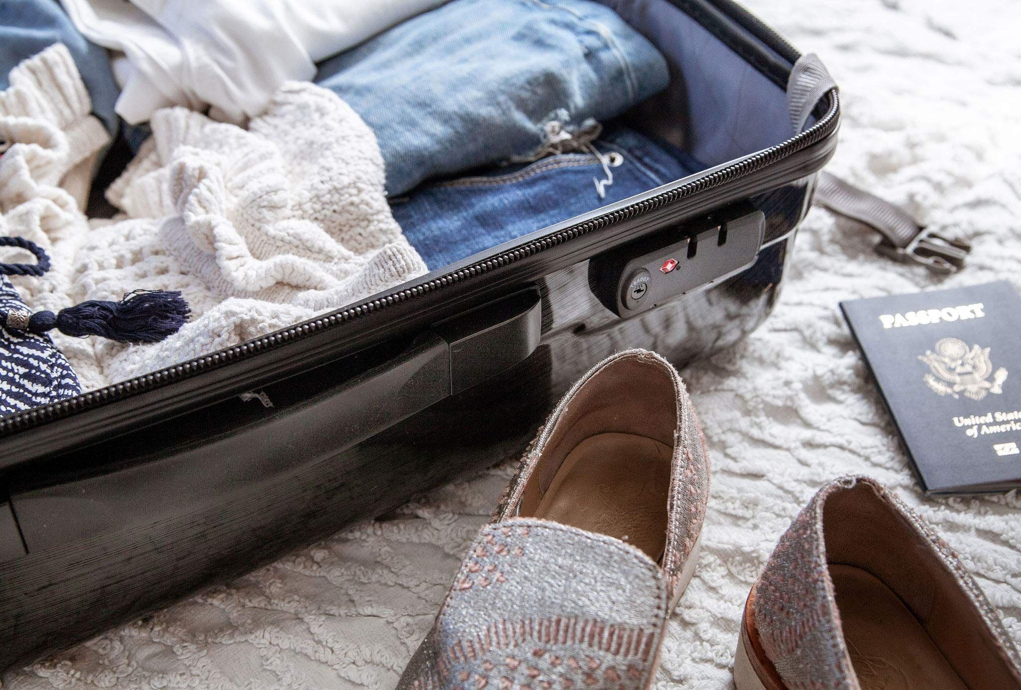 Samsonite Winfield 2 (20/24) 2-Piece Set Hardside Luggage with Spinner Wheels, Alternate, color, Charcoal