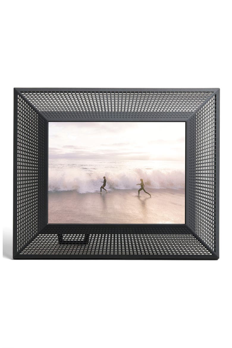 Aura Smith Digital Picture Frame video