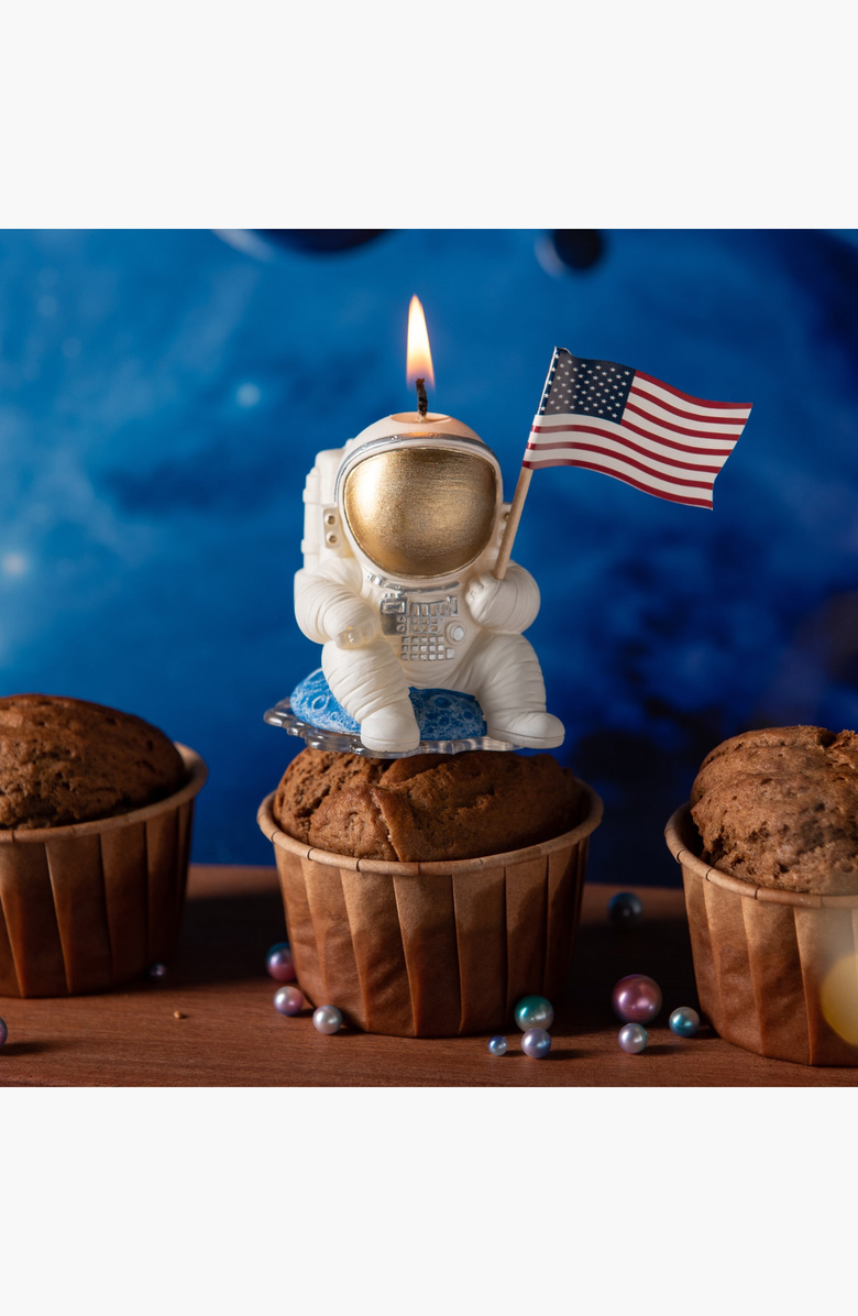 Southlake gifts Astronaut Landing Candle, Alternate, color, Astronaut