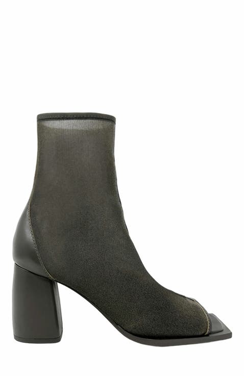 Onyx Bootie