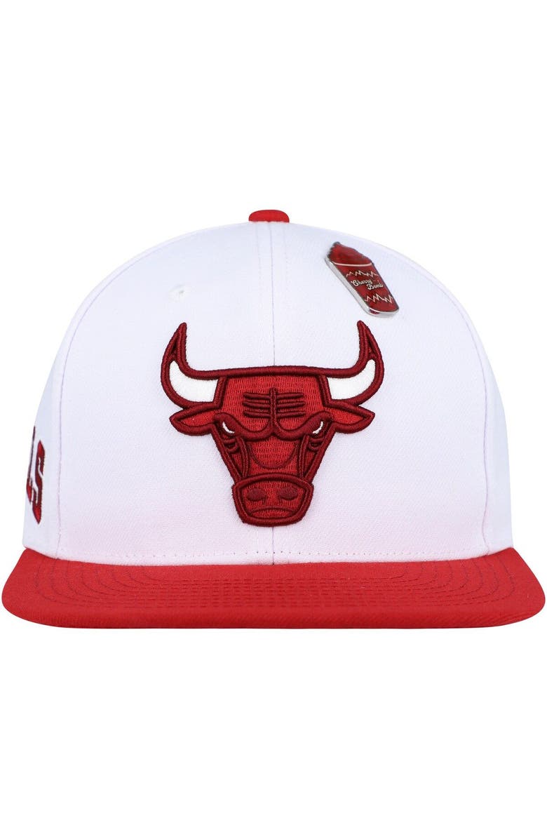 Mitchell & Ness Men's Mitchell & Ness White/Red Chicago Bulls Two-Tone Cherry Bomb Snapback Hat, Alternate, color,