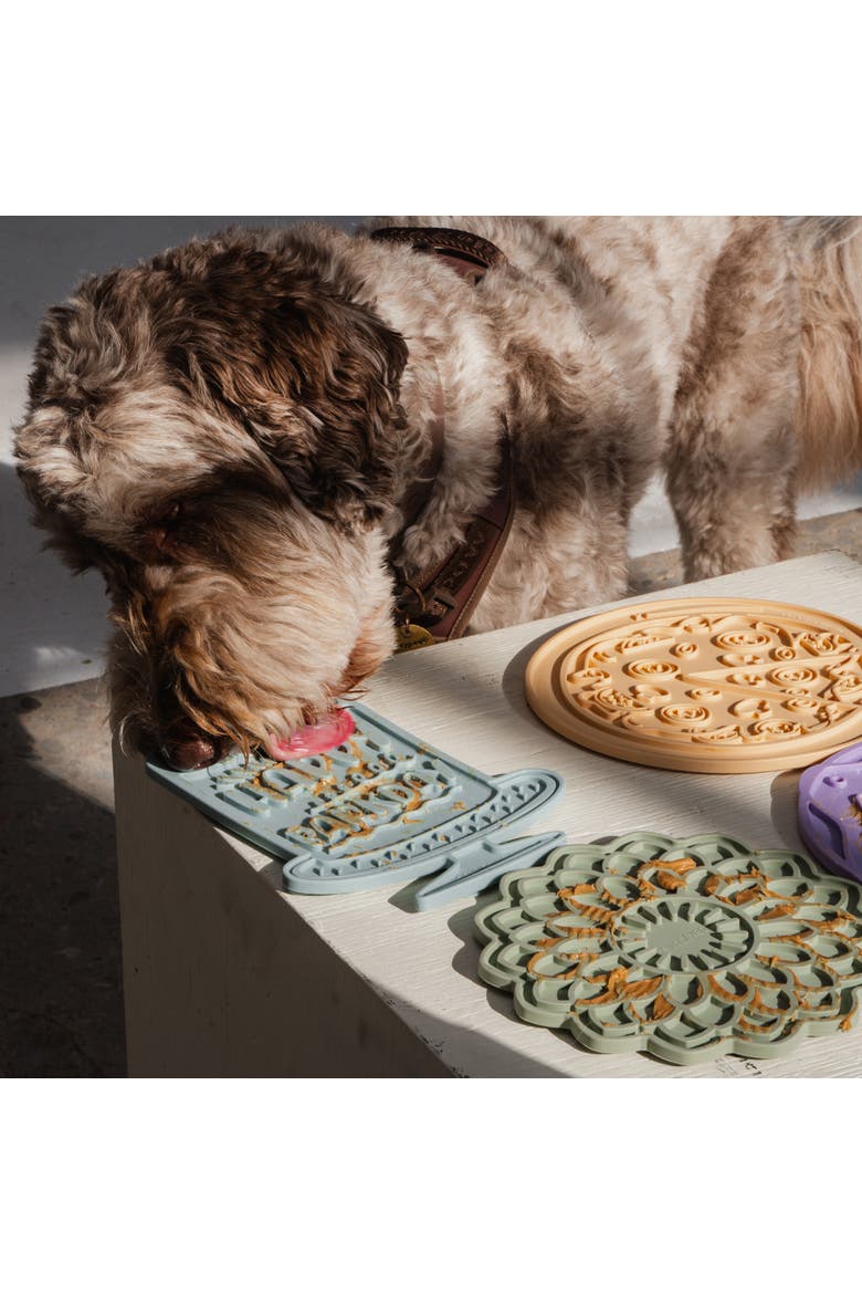 Enrichment Lick Mat, Alternate, color, Blue