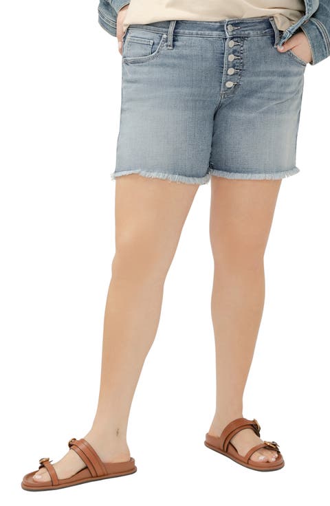 Exposed Button Fray Hem Boyfriend Shorts (Plus)