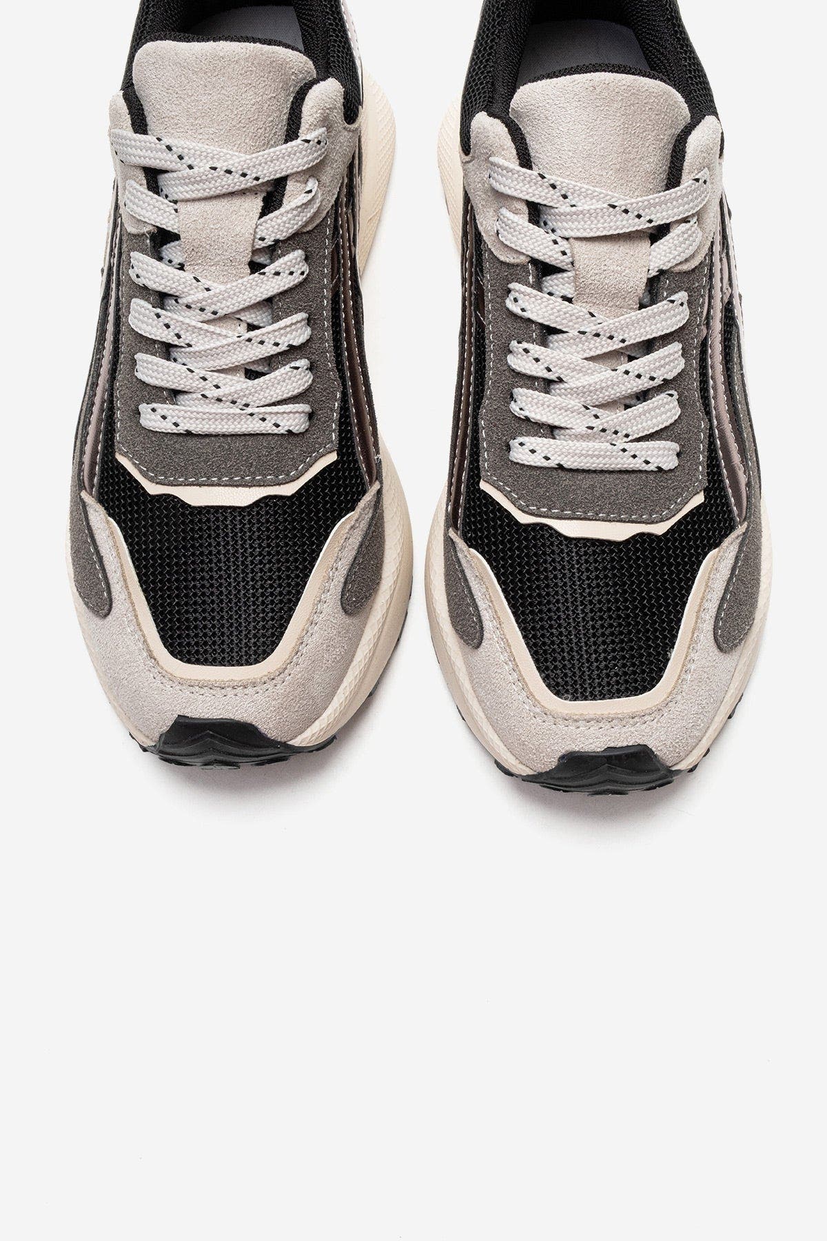 Prologue Shoes Calina Sneaker, Alternate, color, Black