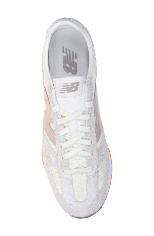 New Balance Gender Neutral 471 Sneaker