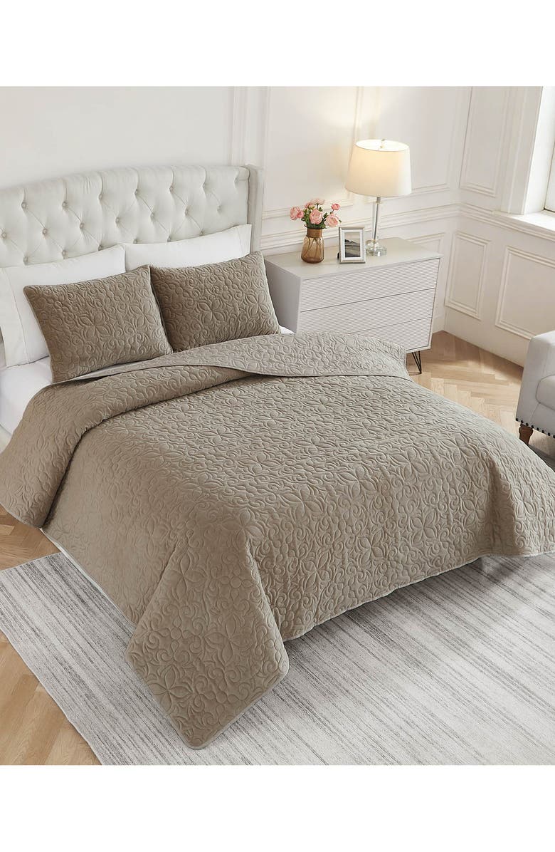 BCBG Astor Velvet Quilt Set, Alternate, color, Brown