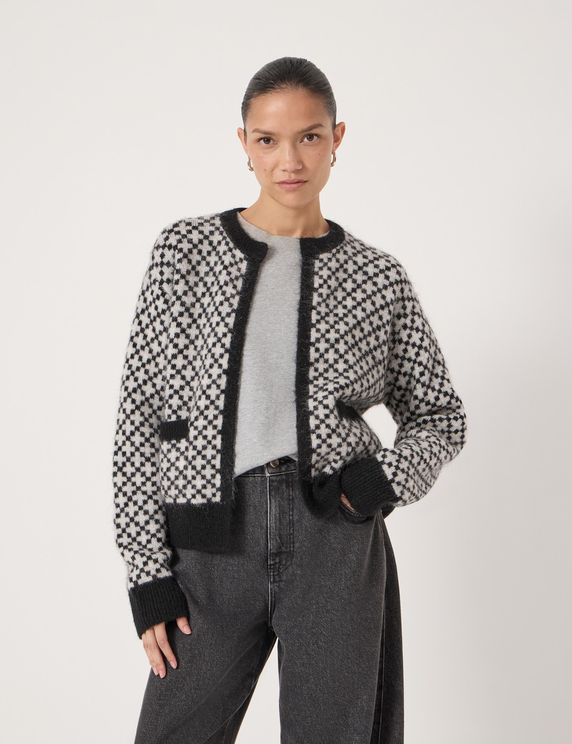 Jacquard Wool Edge To Edge Cardigan