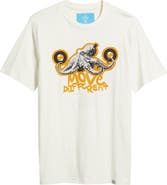 VIC GARCIA WORLD Move Different Graphic T-Shirt