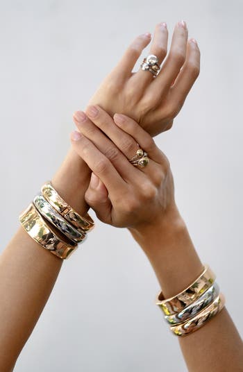 Set of 2 Bangle Bracelets