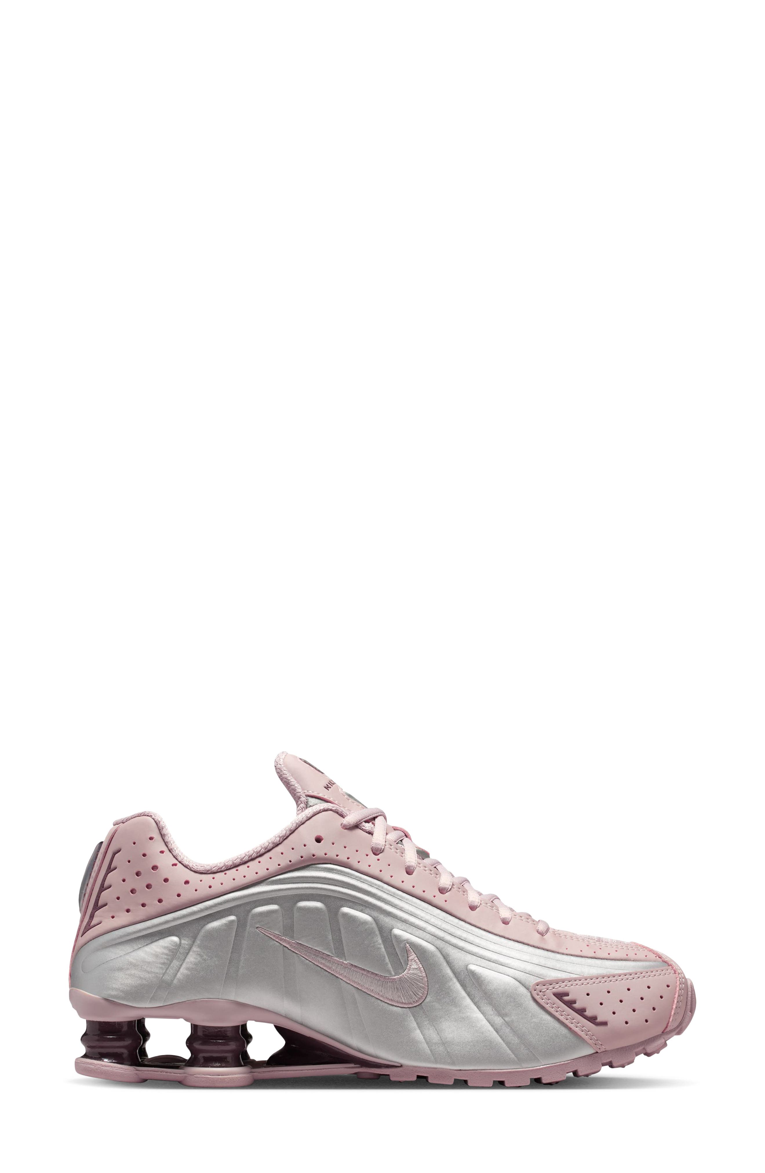 Nike Shox R4 Sneaker, Alternate, color, Particle Rose/ Silver/ Tattoo