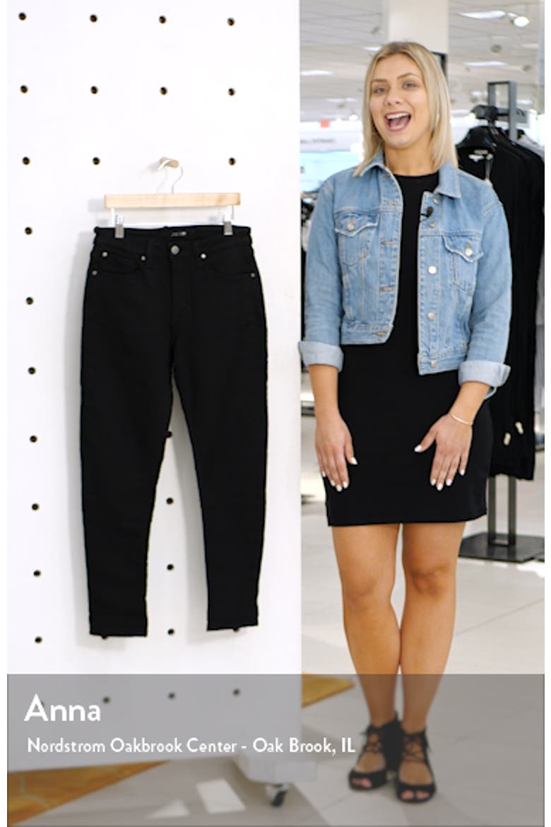 Soder Relaxed Slim Crop Stretch Denim Jeans video