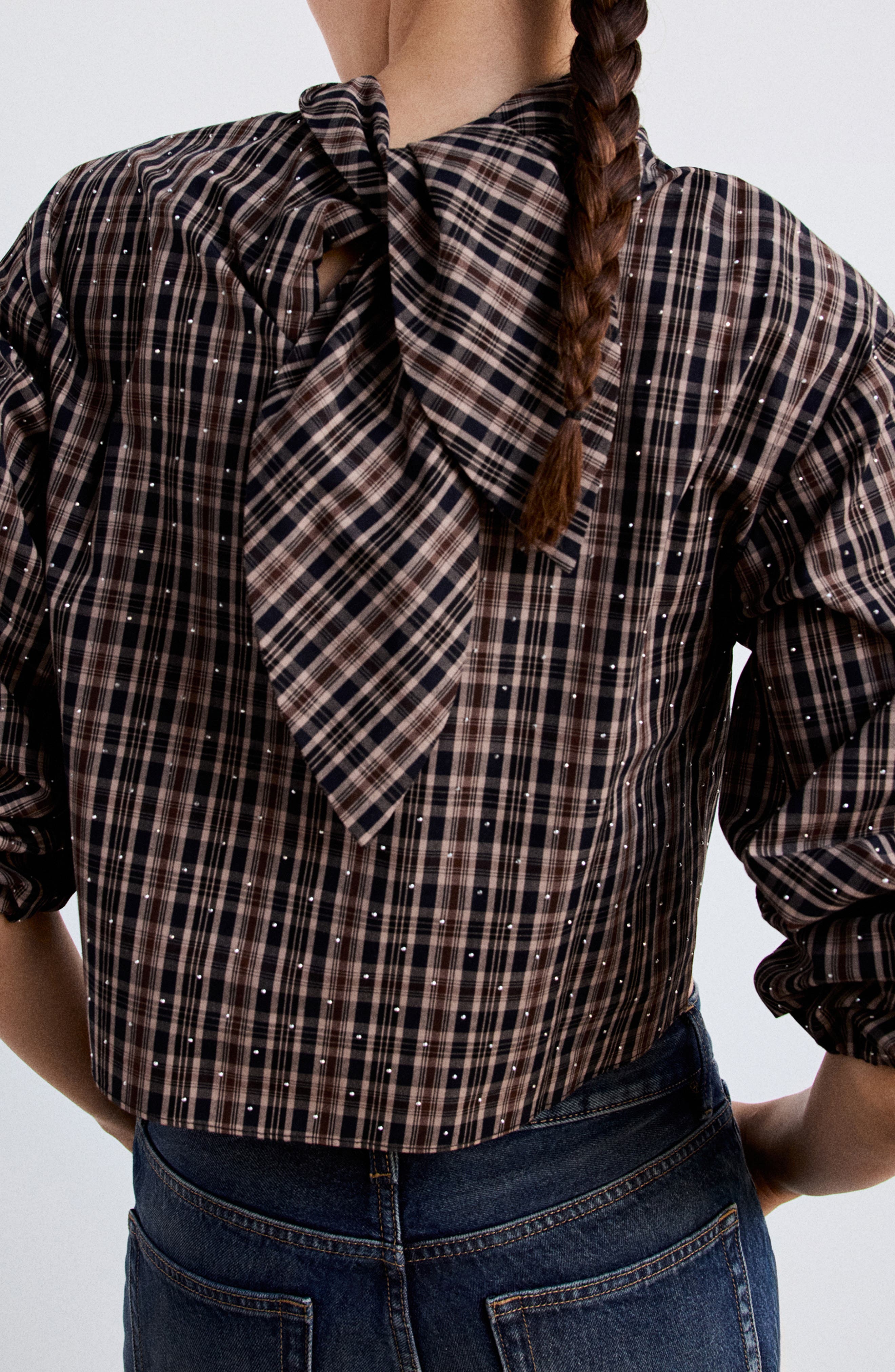 selected BROWN