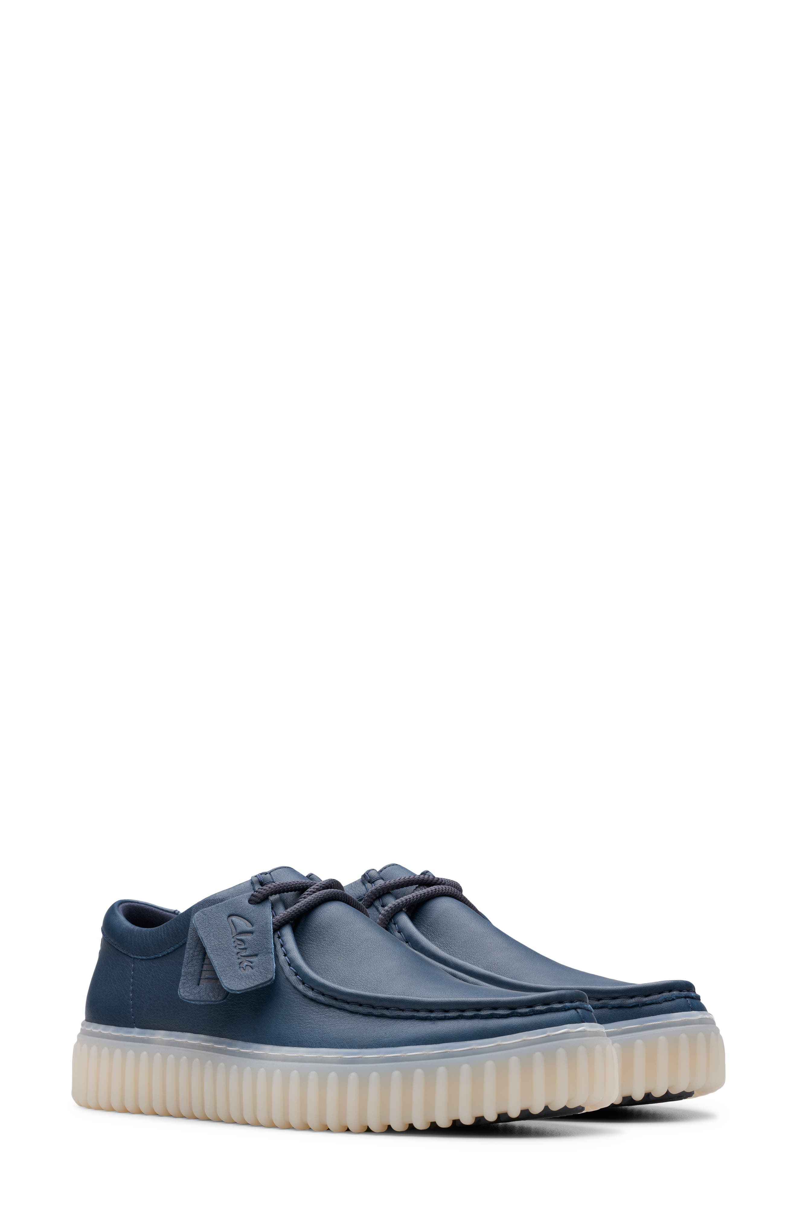 Clarks<sup>®</sup> Originals Torhill Lo Chukka Sneaker, Main, color, 