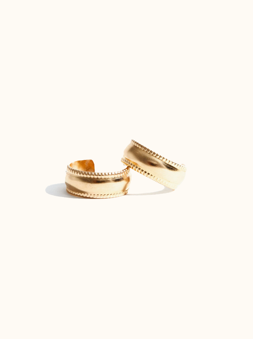 Able Chunky Column Hoops In Goldilled