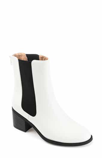 Journee Collection Tayshia Bootie