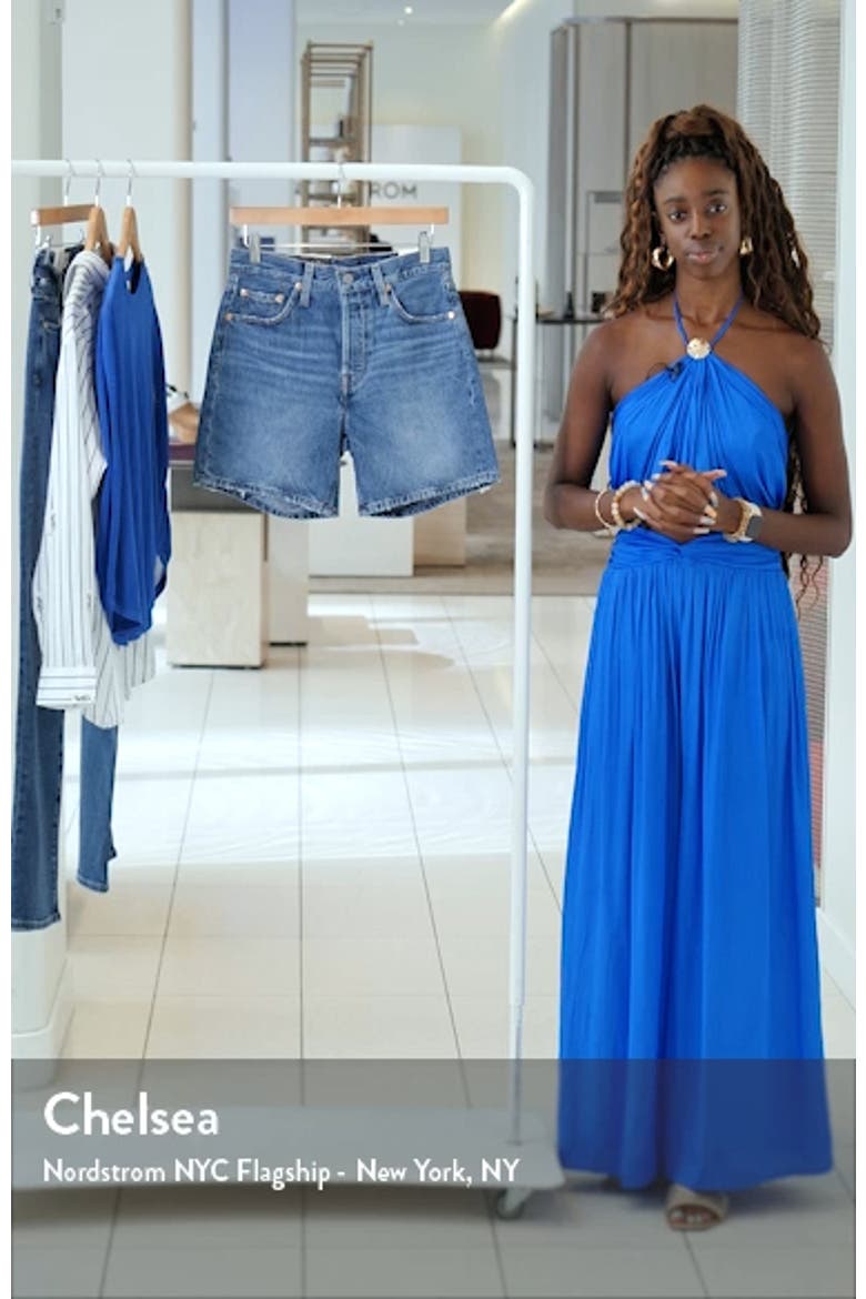 501® Mid Thigh Denim Shorts video