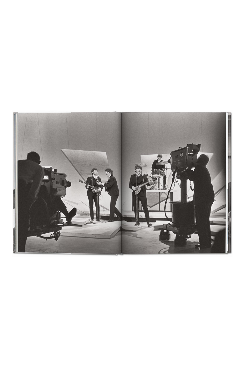 The Beatles Book English French German, Alternate, color, Black / White