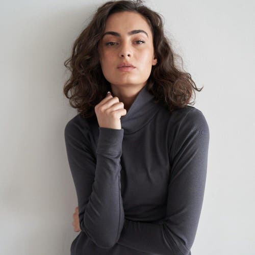 Eavolu Acadia Split-sleeve Long-sleeve Top In Slate