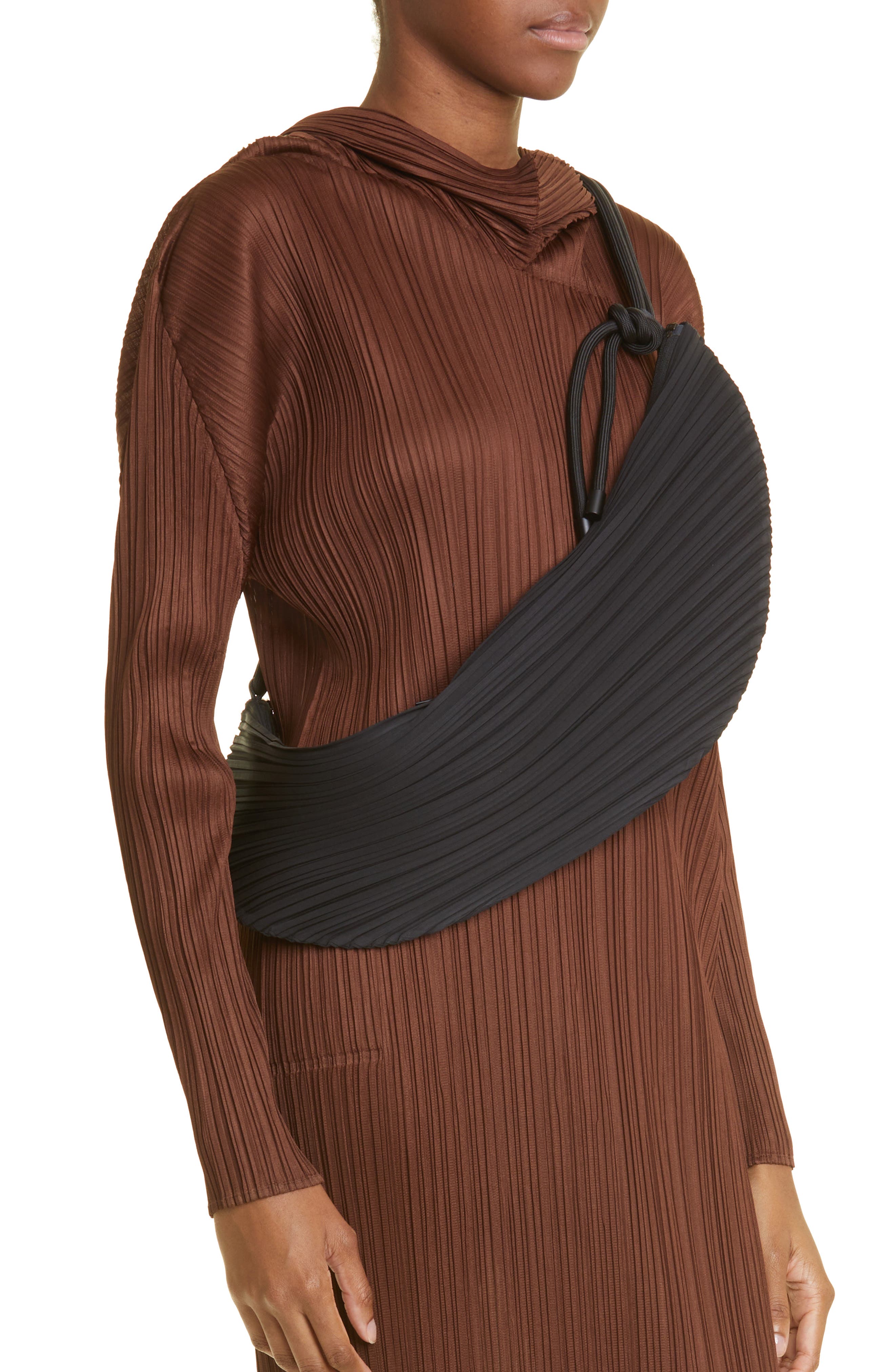 Pleats Please Issey Miyake Leaf Pleats Convertible Handbag, Alternate, color, 