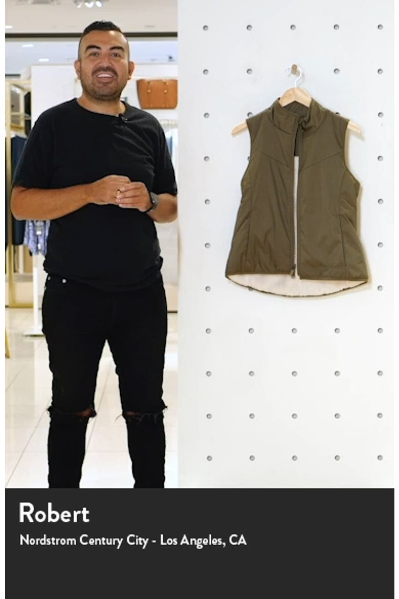 Nike Reversible Faux Shearling Golf Vest video