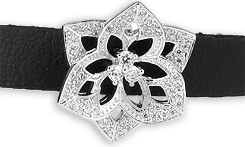 Saachi Western Chic Flower Charm Choker Necklace In Black