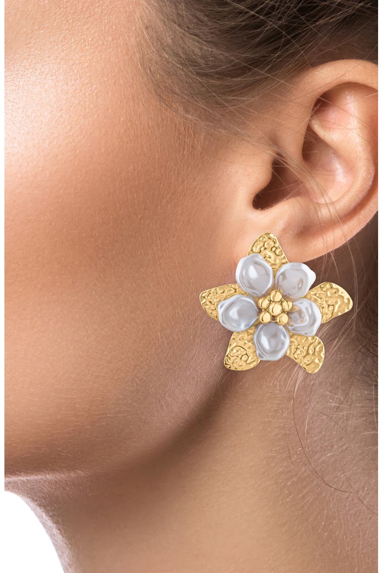 Imitation Pearl Flower Button Earrings, Alternate, color, WHITE/ GOLD