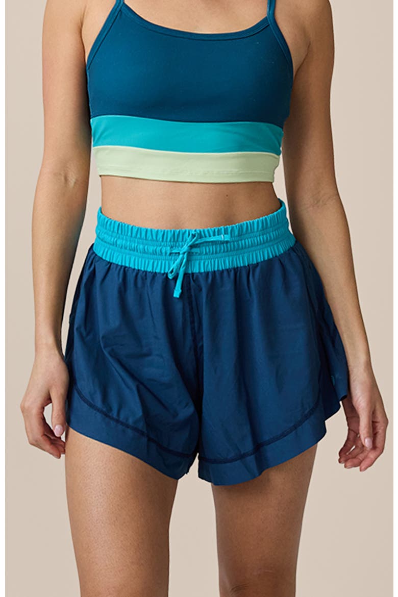 Flow Short, Main, color, Coastal