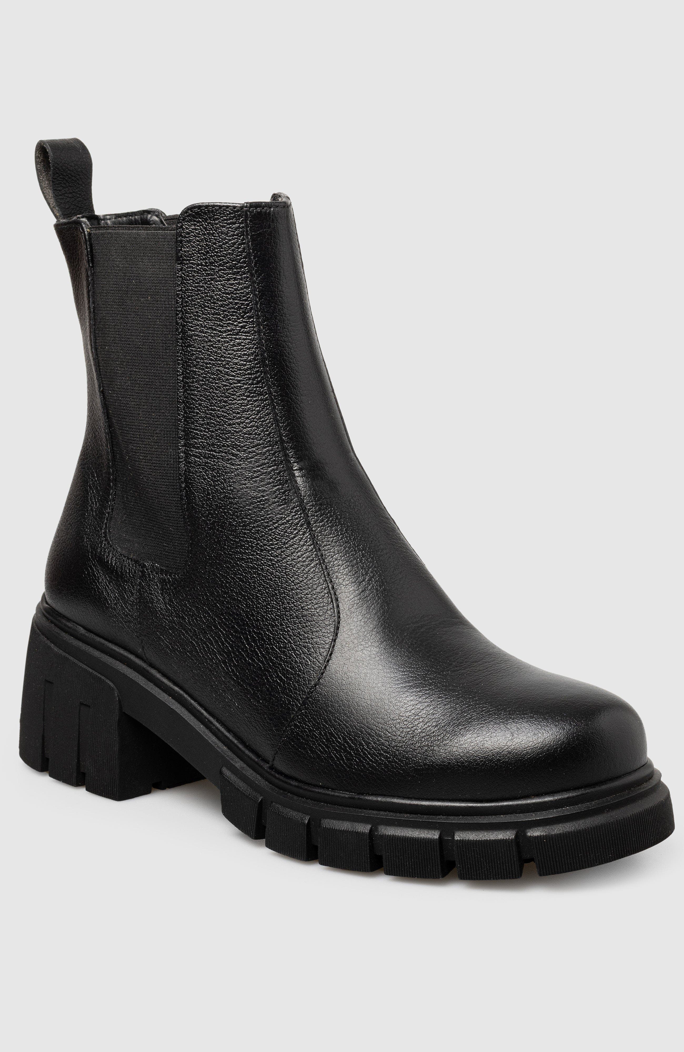 Eje Chelsea Bootie, Main, color, Black