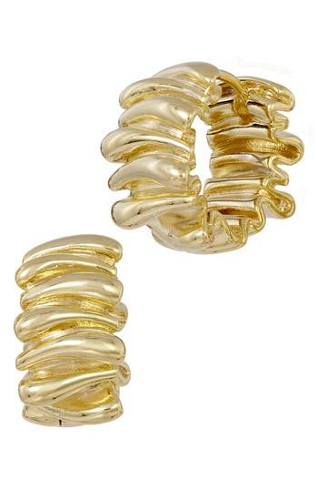 Savvy Cie Jewels 18k Gold Plated Wavy Huggie Hoop Earrings In Gold