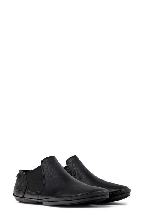 Right Nina Chelsea Boot