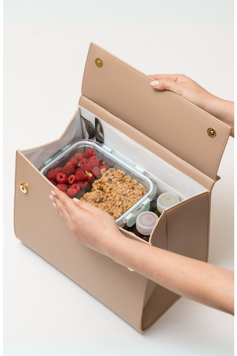 THE LARGE LUNCHER, Alternate, color, Cream